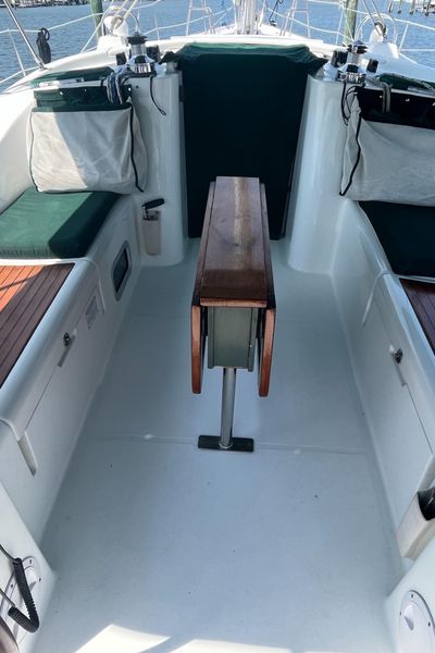 2002 Beneteau 473