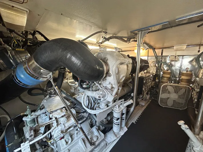 Sweetemocian Yacht Photos Pics 