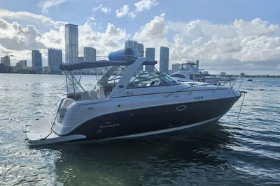 Rinker 300 Express Cruiser