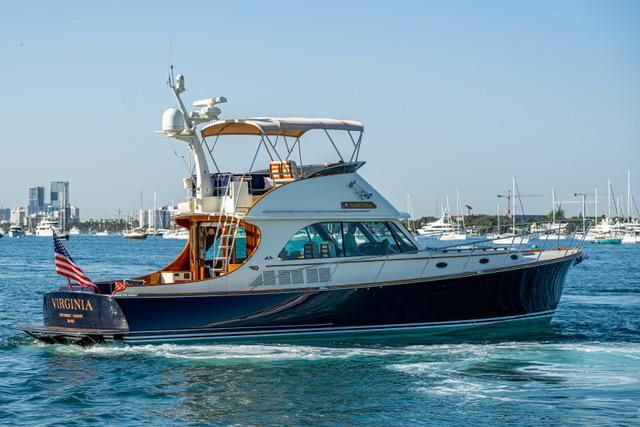 2013 Hinckley 48 
