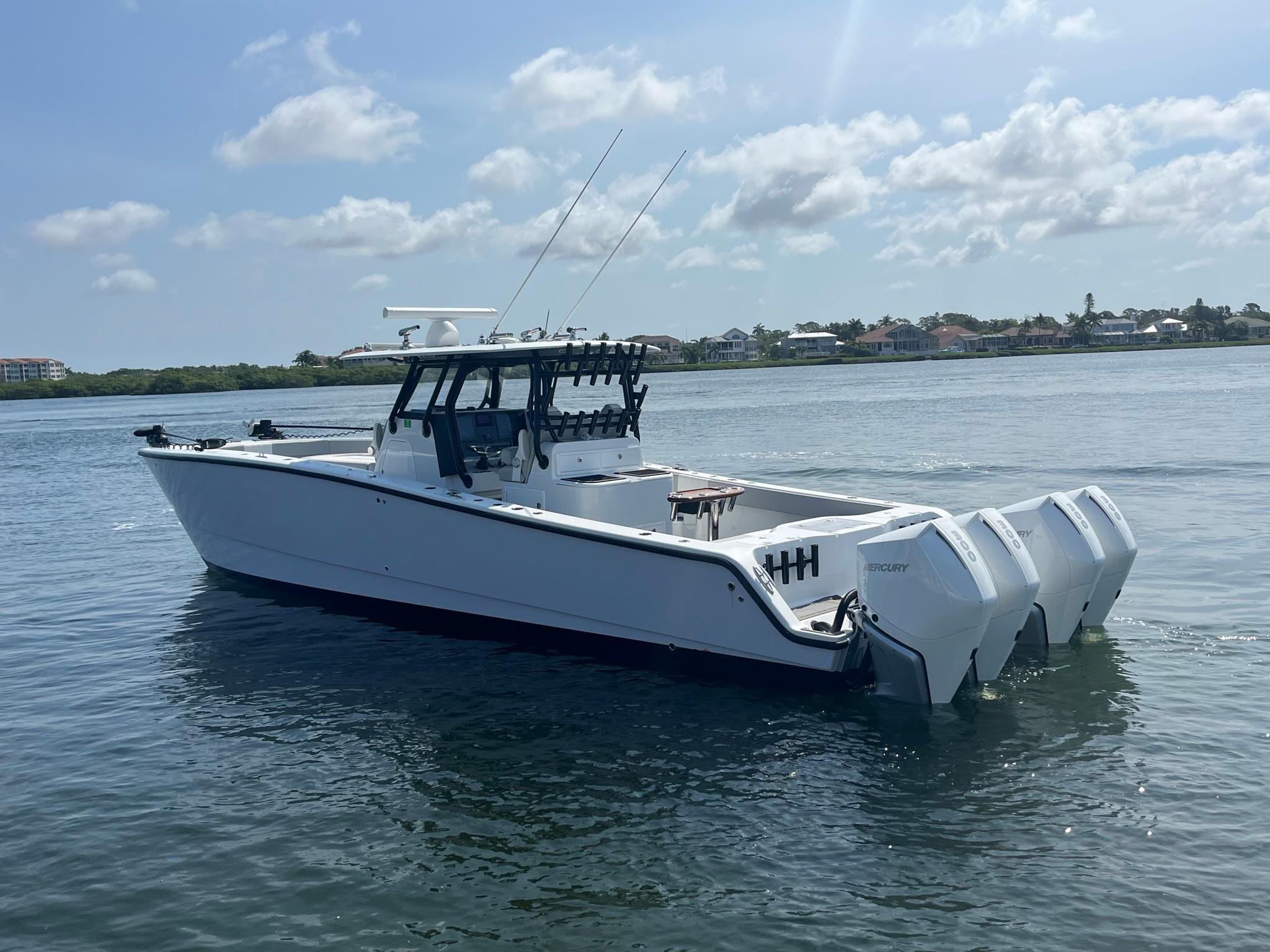 2021 Freeman 37 VH Center Console for sale - YachtWorld