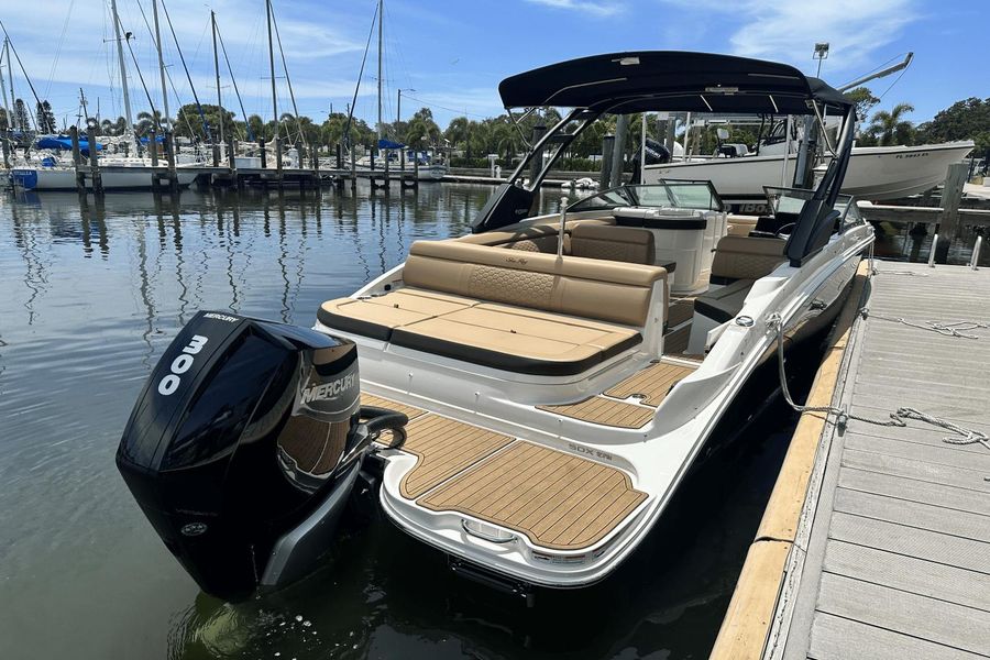 2022 Sea Ray 27 SDX