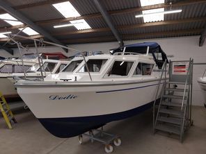 2000 Viking 26 Centre Cockpit called Dodie