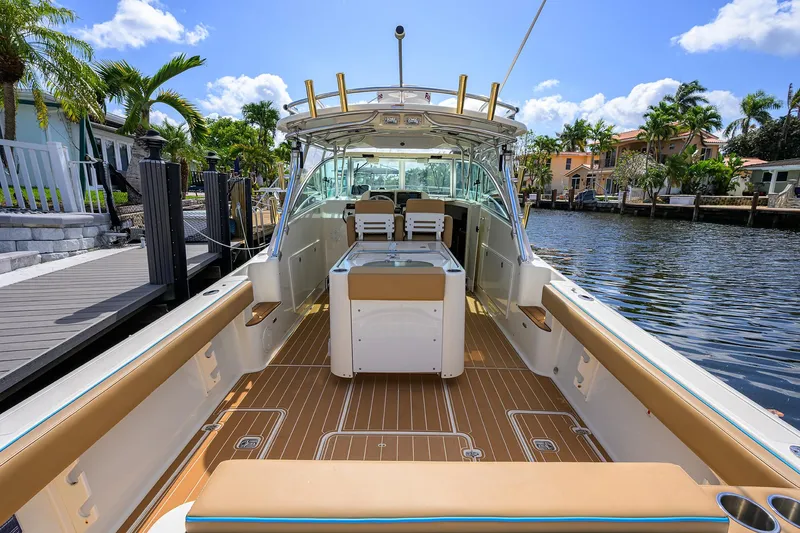 Nauti-hooker Yacht Photos Pics Pursuit 34 Nauti-Hooker - Cockpit