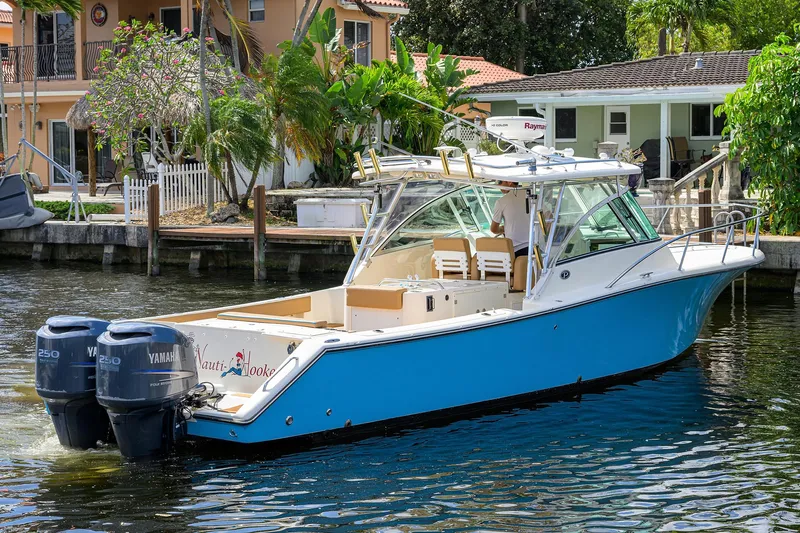 Nauti-hooker Yacht Photos Pics Pursuit 34 Nauti-Hooker -  Profile