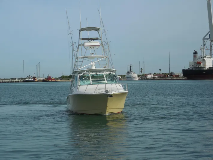 Kelly Daze Yacht Photos Pics Cabo 35 Kelly Daze- Profile