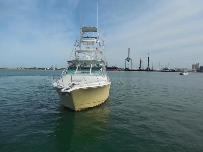 Kelly Daze Yacht Photos Pics Cabo 35 Kelly Daze- Profile