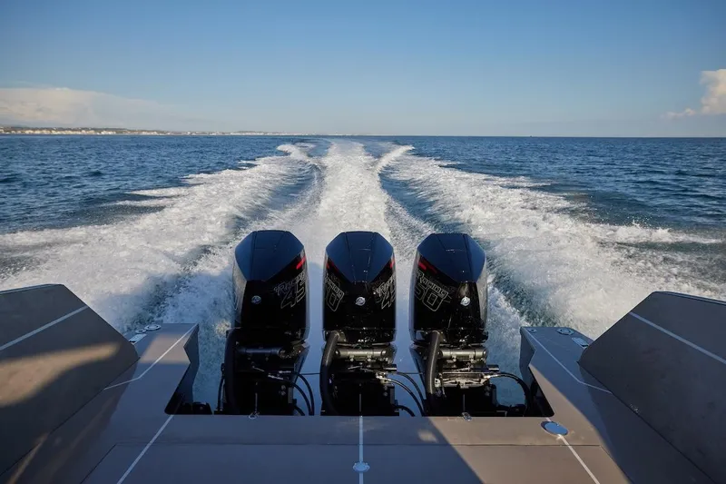  Yacht Photos Pics 2025 Anvera 42 Speedster with triple engines cruising on open water.