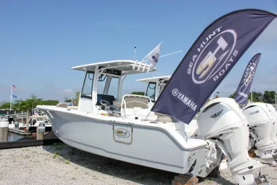 Sea Hunt Ultra 255 SE