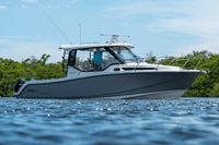 2023 Boston Whaler 325 Conquest