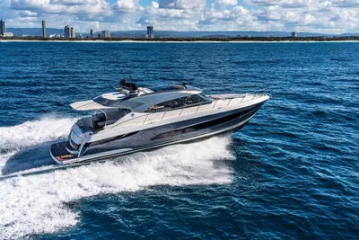 2024 Riviera 5400 Sport Yacht Platinum Edition