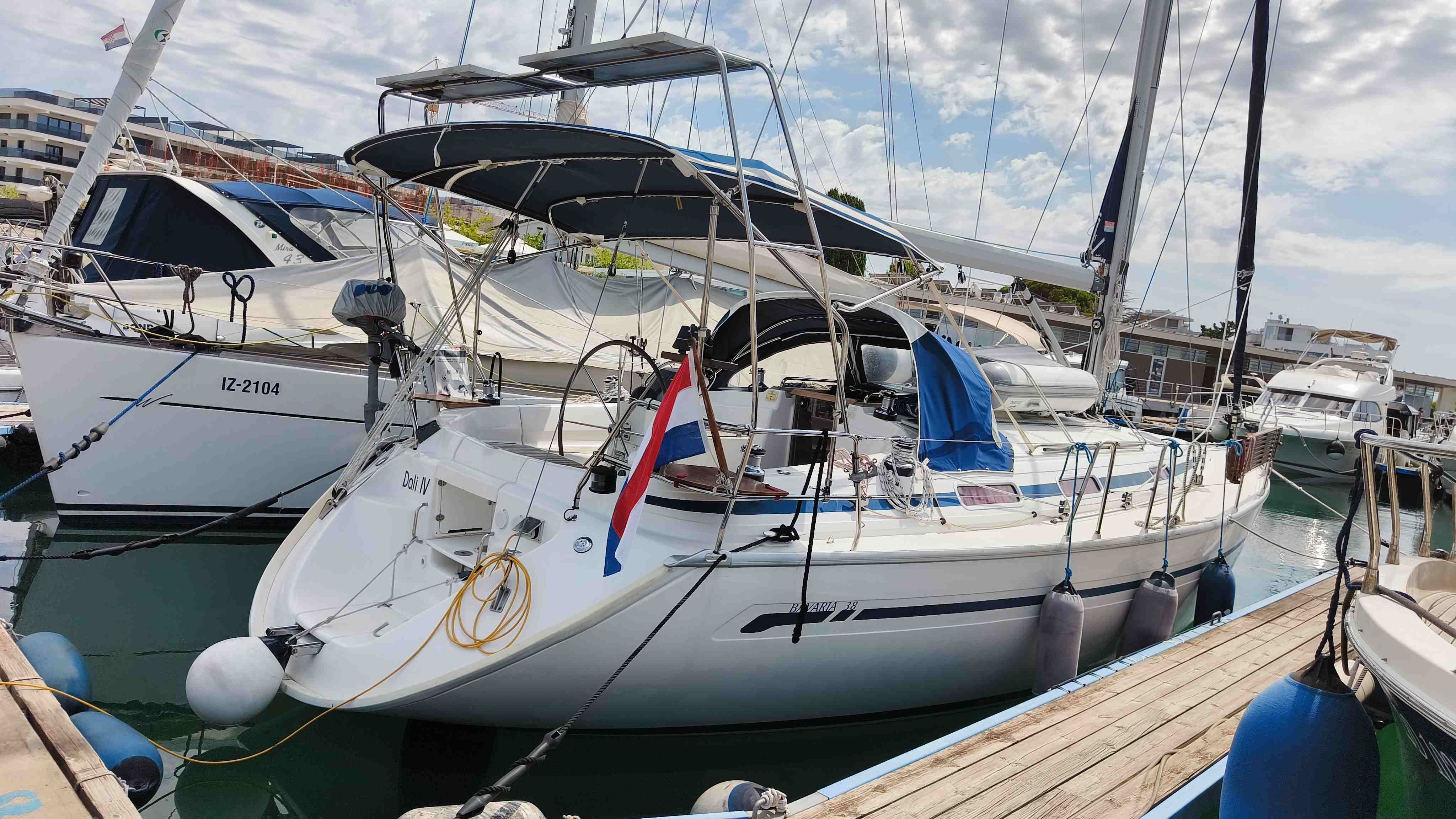 2003 Bavaria 38 Cruiser