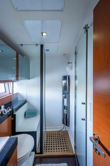 Lifesaver Yacht Photos Pics 