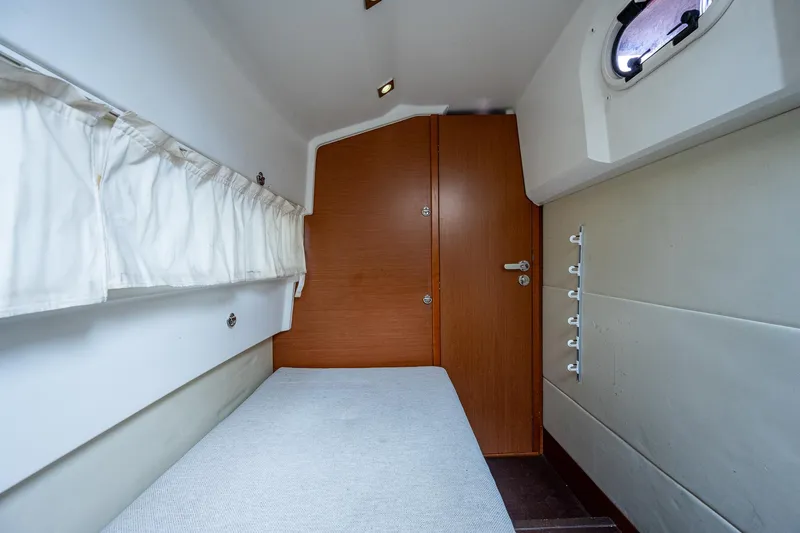 Lifesaver Yacht Photos Pics 