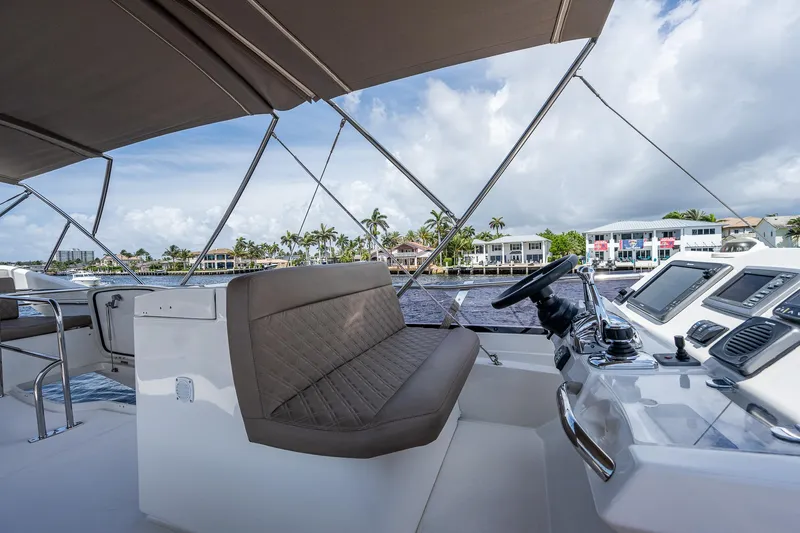 Lifesaver Yacht Photos Pics 