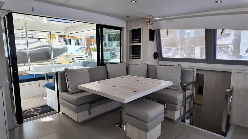 Paradox Yacht Photos Pics 