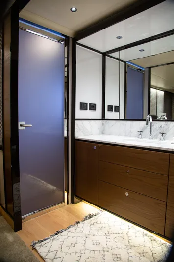 Elysium Yacht Photos Pics 