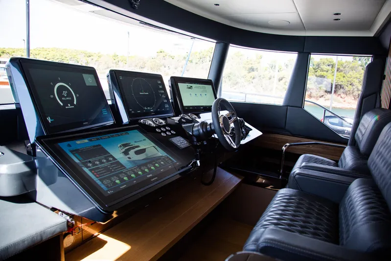 Elysium Yacht Photos Pics 