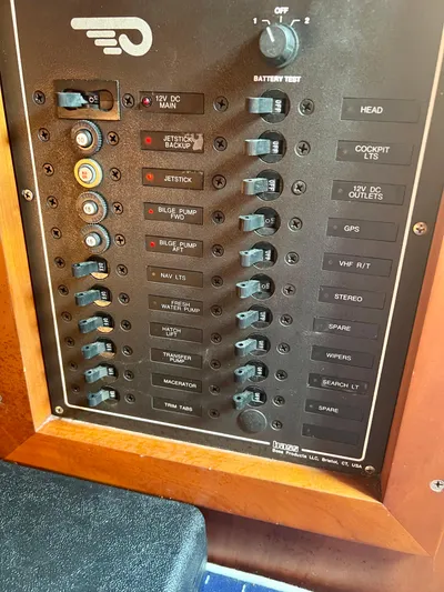 Le Ti Yacht Photos Pics Control panel of a 2004 Hinckley Talaria 29R boat.