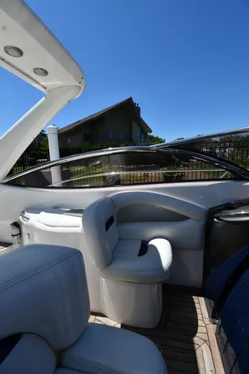 007 Yacht Photos Pics Interior of a 2000 Sunseeker Superhawk 34 yacht.