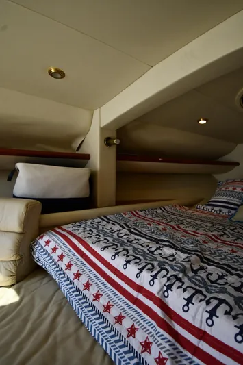 007 Yacht Photos Pics Interior of Sunseeker Superhawk 34 yacht, year 2000.