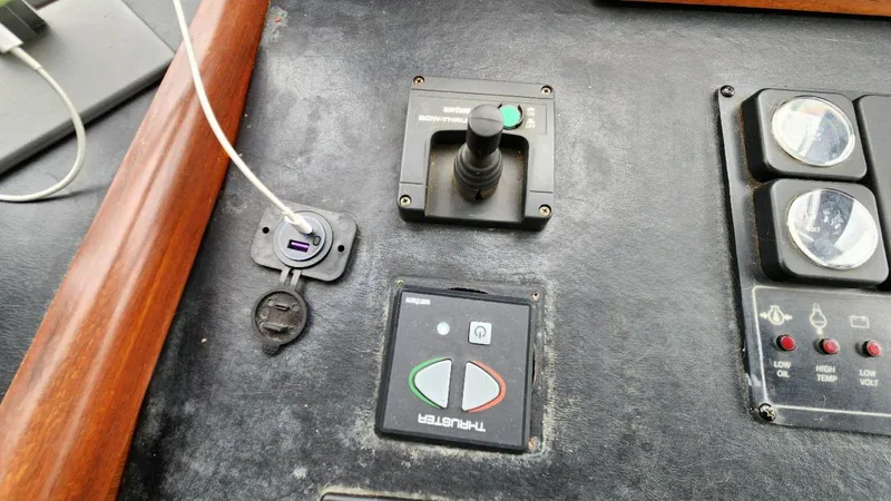 Wild Blue Yonder Yacht Photos Pics 