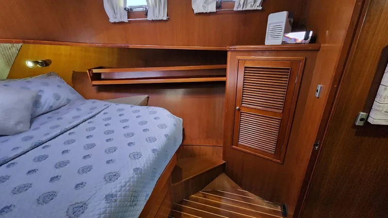 Wild Blue Yonder Yacht Photos Pics 