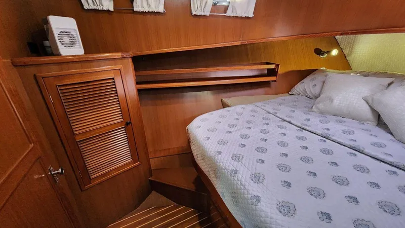 Wild Blue Yonder Yacht Photos Pics 