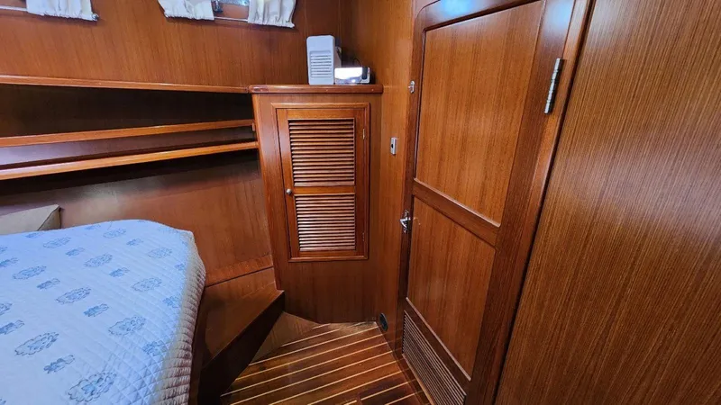 Wild Blue Yonder Yacht Photos Pics 