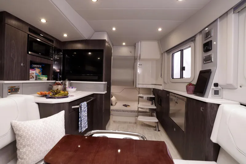  Yacht Photos Pics Manufacturer Provided Image