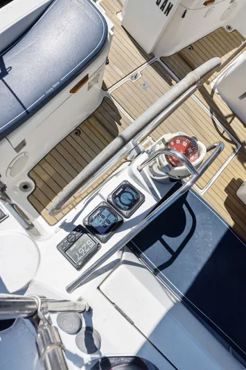 Crazy Horse Yacht Photos Pics Cockpit view of 2001 Jeanneau Sun Odyssey 52.2 sailboat with navigation instruments.