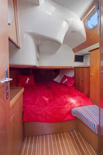 Crazy Horse Yacht Photos Pics 