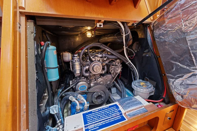 Crazy Horse Yacht Photos Pics 