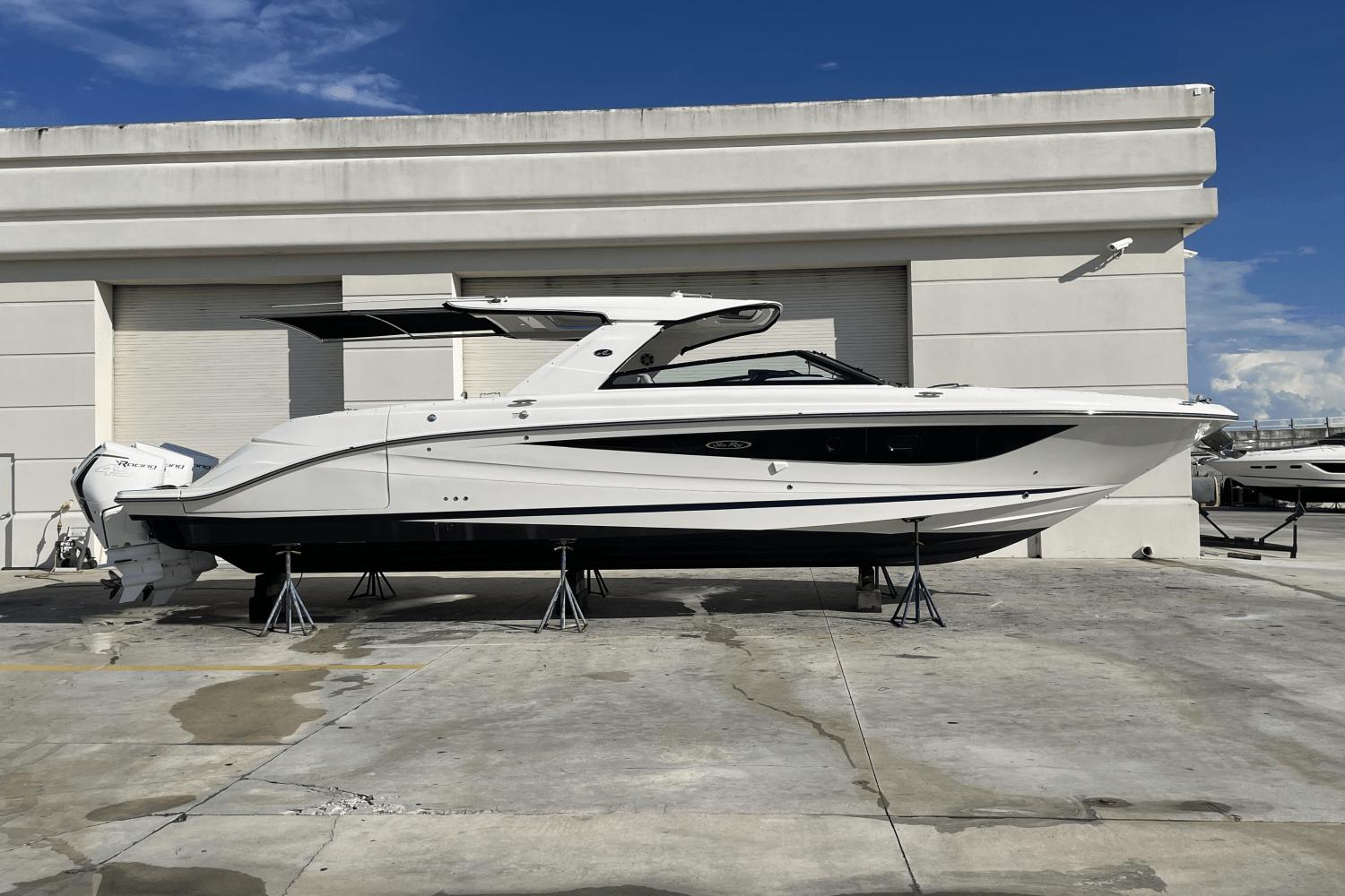 2023 Sea Ray 400 SLX R Runabout for sale - YachtWorld