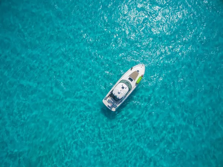 Okeyanos Yacht Photos Pics 