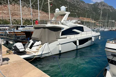 2012 Cranchi Sixty 6 Fly Yacht Class