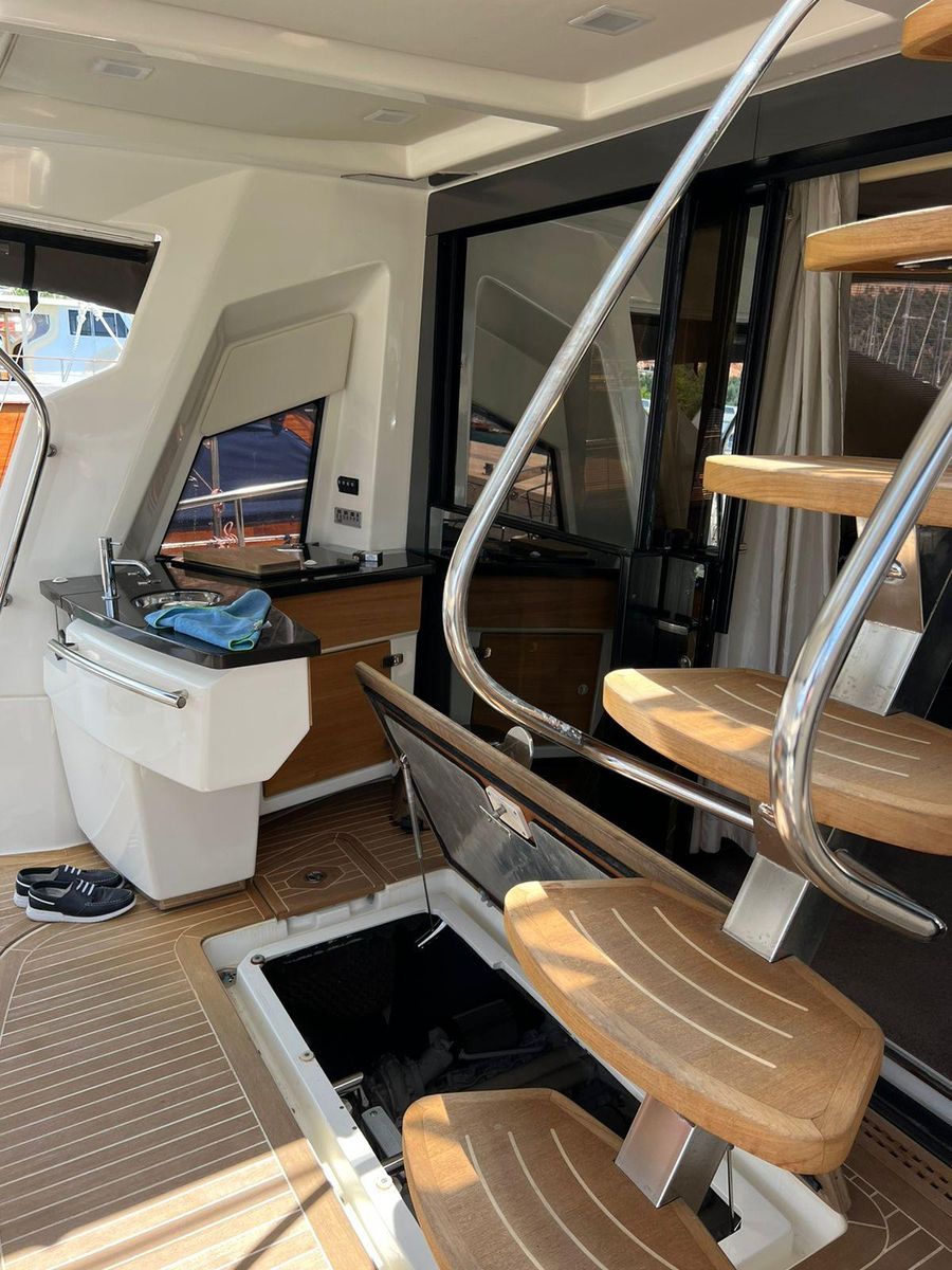 2012 Cranchi 68 