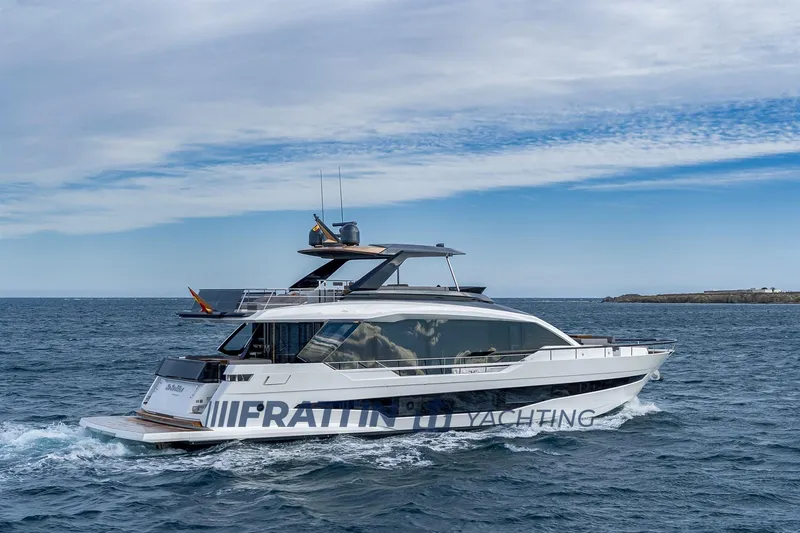  Yacht Photos Pics brochure 3