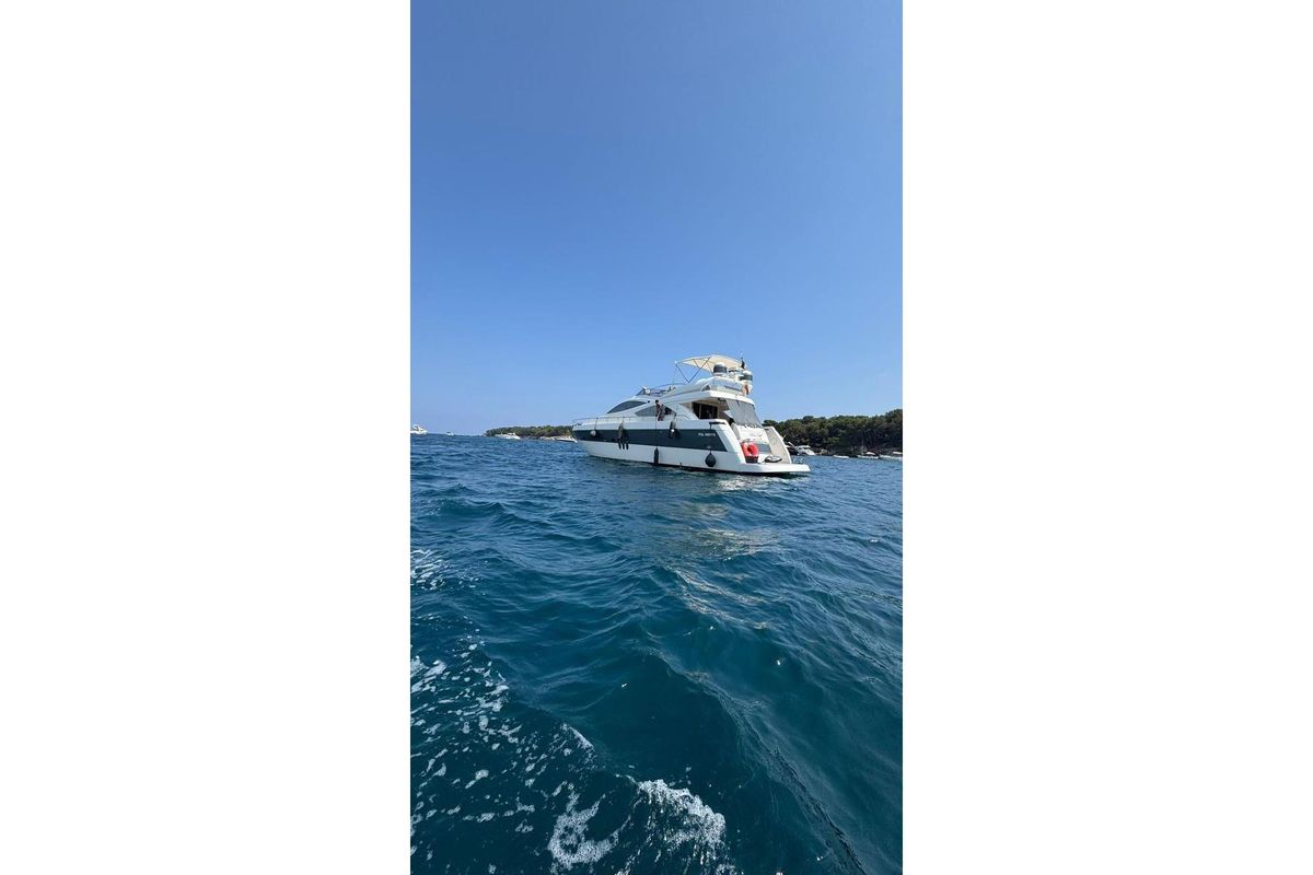 2005 Abacus 61 