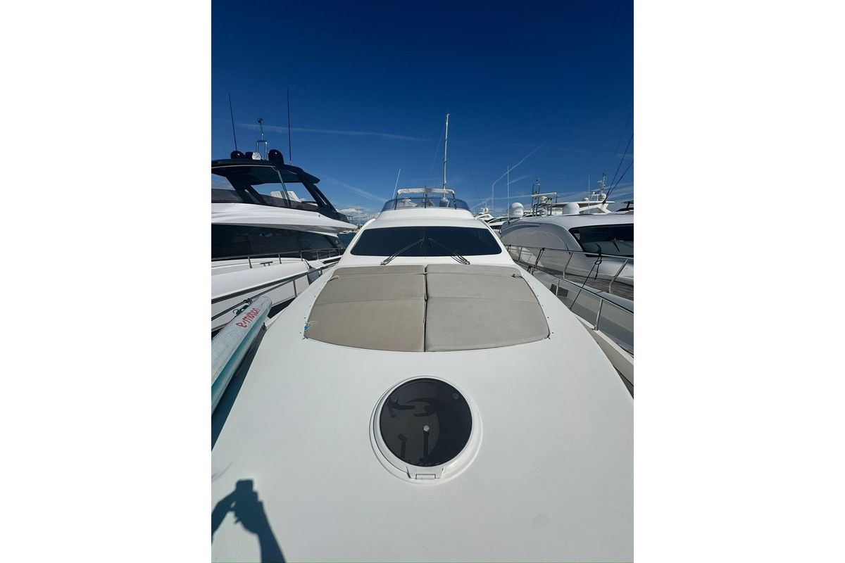 2005 Abacus 61 