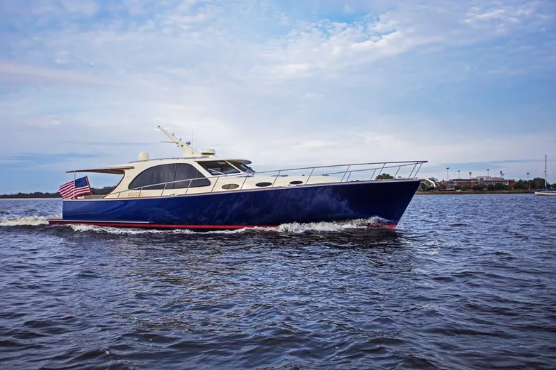 Cinco V Yacht Photos Pics 