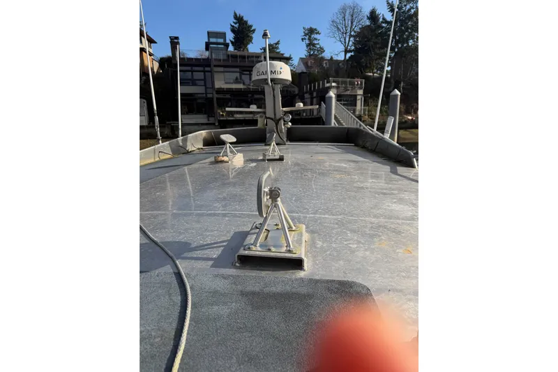 C Lady Yacht Photos Pics Chalks for Tender Storage on Roof