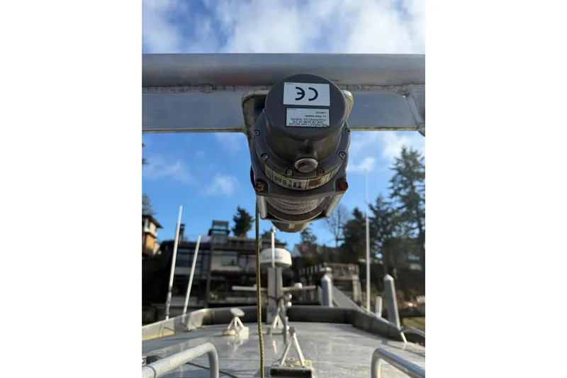 C Lady Yacht Photos Pics Davit winch