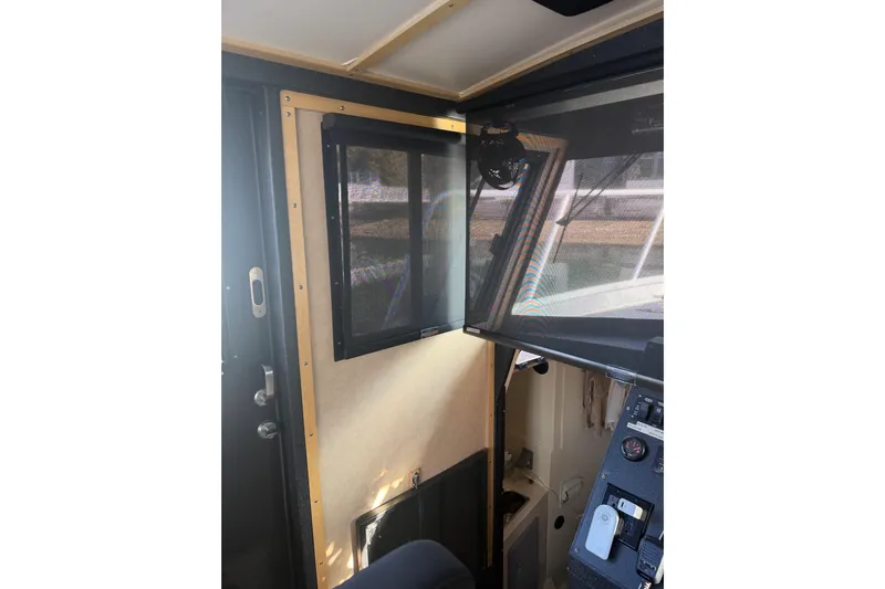 C Lady Yacht Photos Pics Interior of a 2020 Armstrong Marine 35 boat.