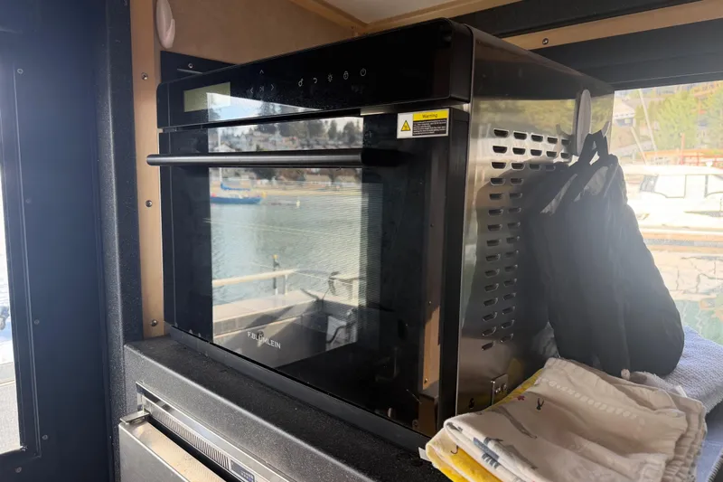 C Lady Yacht Photos Pics Microwave