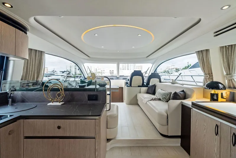 Guyal Yacht Photos Pics 