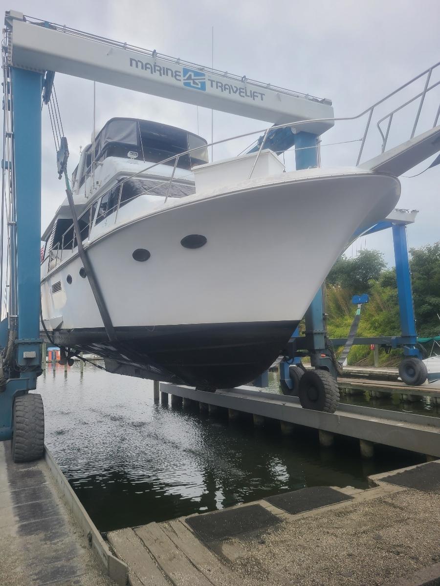 1989 viking 55 widebody motor yacht