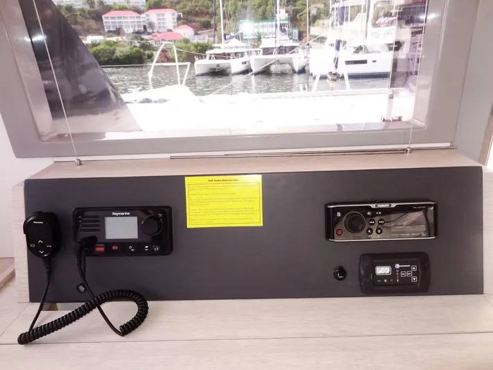 Voila Yacht Photos Pics 