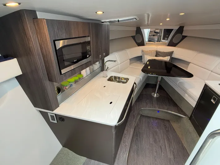 $30k Price Reduction! Yacht Photos Pics 