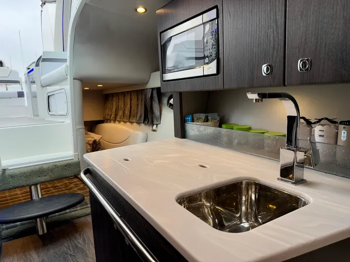 $30k Price Reduction! Yacht Photos Pics 